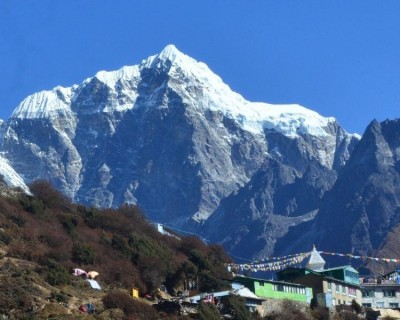 How difficult is to climb the Everest Base Camp Trek