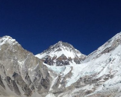 Trekking in Nepal Himalaya