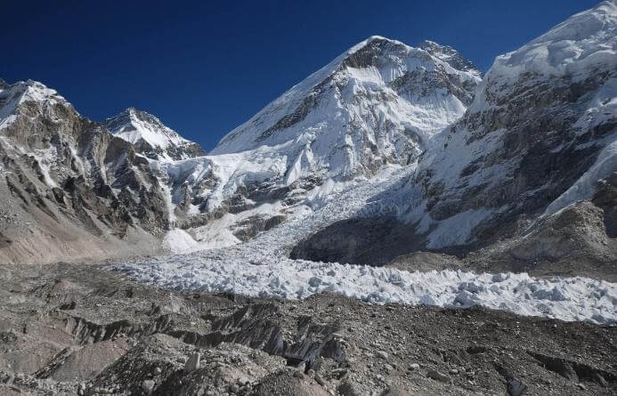 Everest basecamp trekking