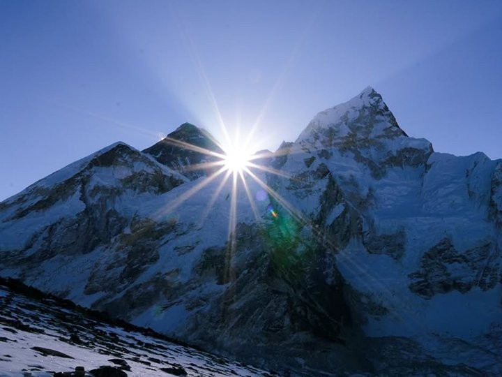 Sunrise over mount Everest