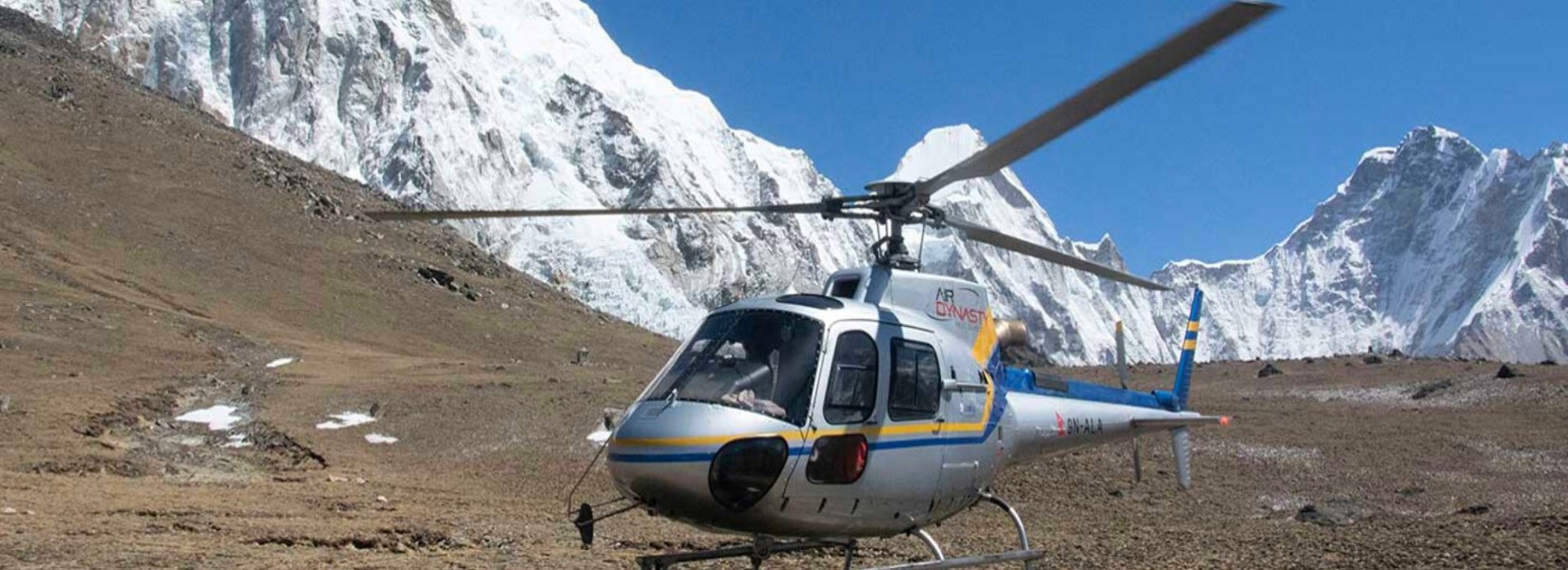 Helicopter tours in Nepal