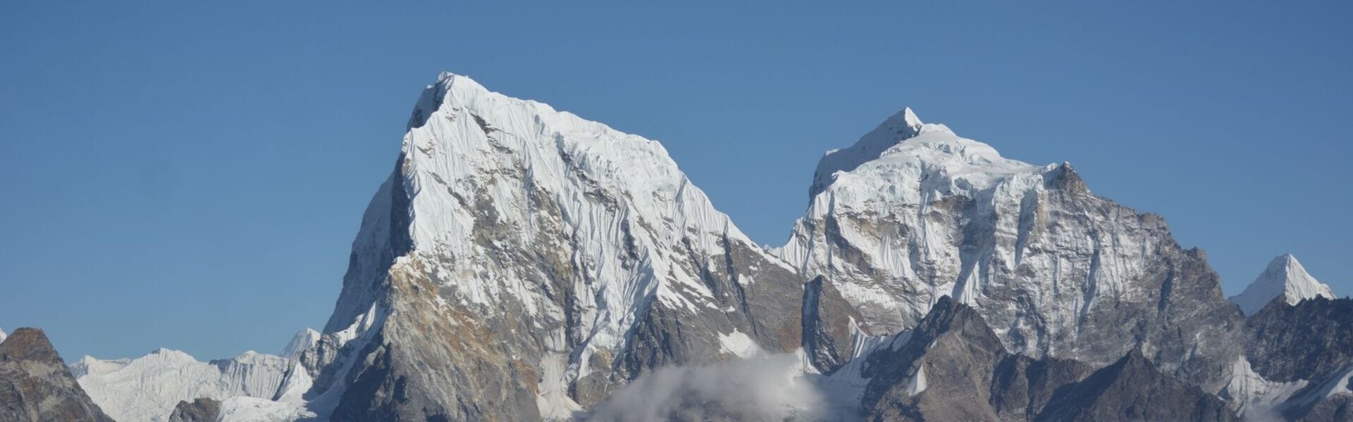 Which is the best months to trek in Nepal